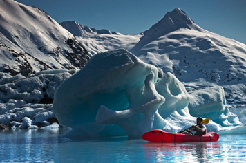 Portage glacier kayak.jpg